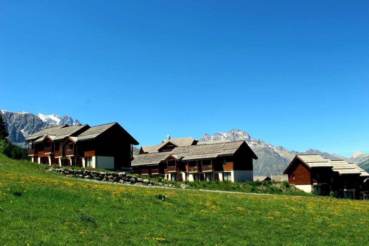 Appartamento Les Chalets Du Parc Aux Etoiles - Cimes Et Neige Puy-Saint-Vincent Esterno foto